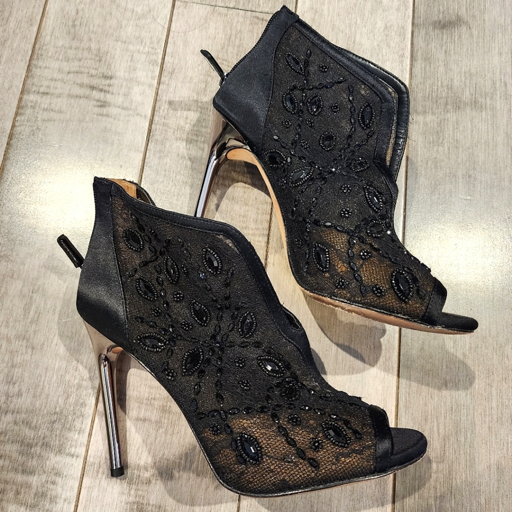 BCBG Maxazria Deedie Black Lace Mesh Ankle Boots US8.5/can fit US9
